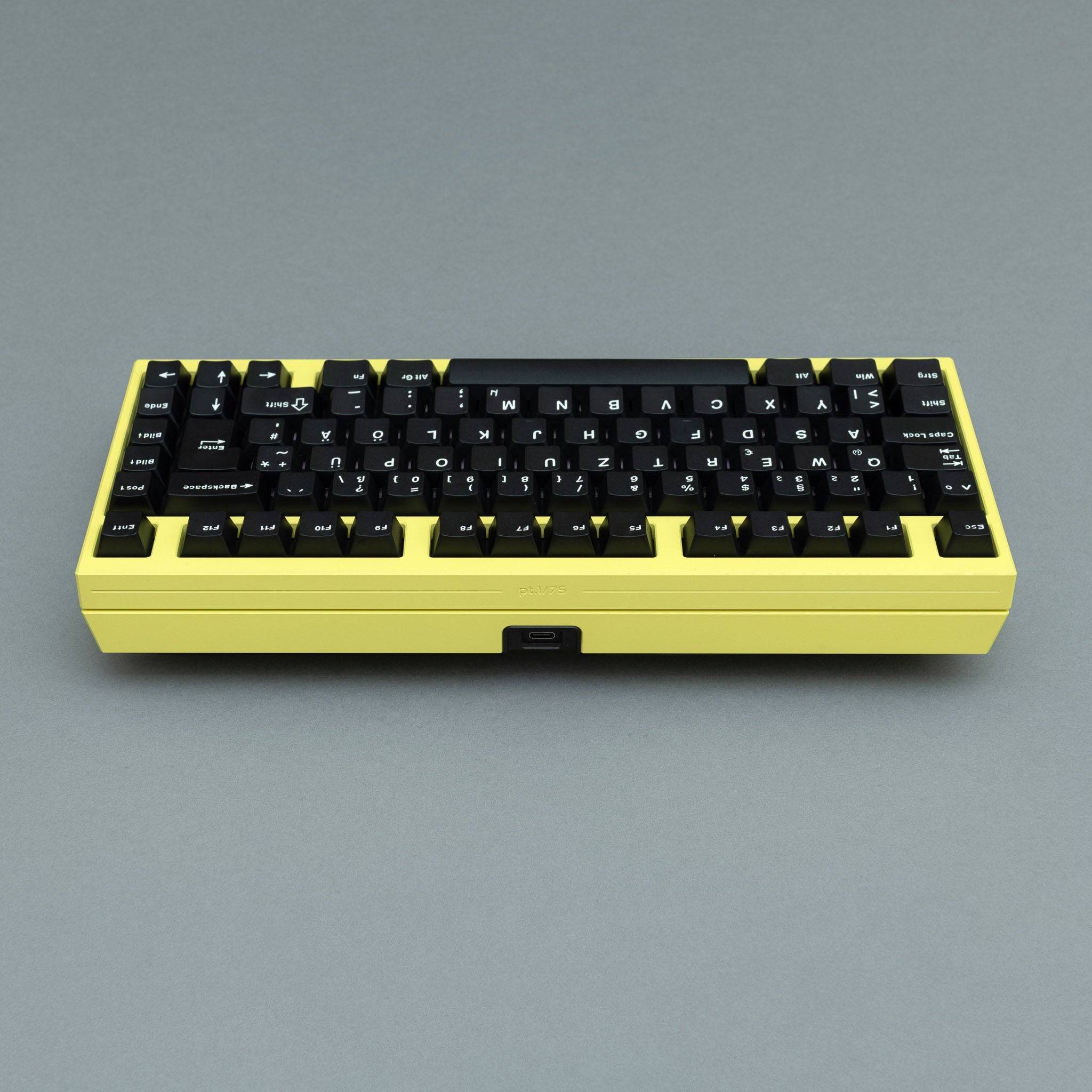 CK PBT White on Black (ISO-DE) Keycap Set - InputGear DE